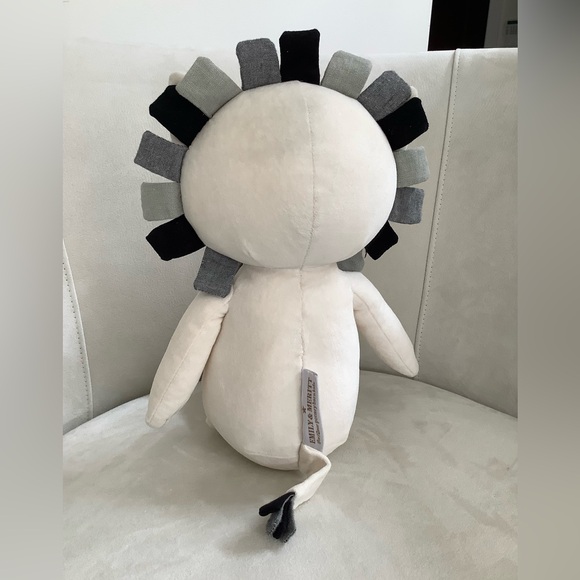 Lion Stuffie - Picture 2 of 2